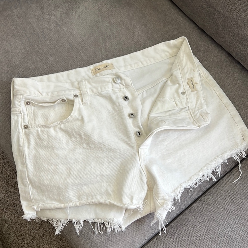 Madewell white denim shorts size 30